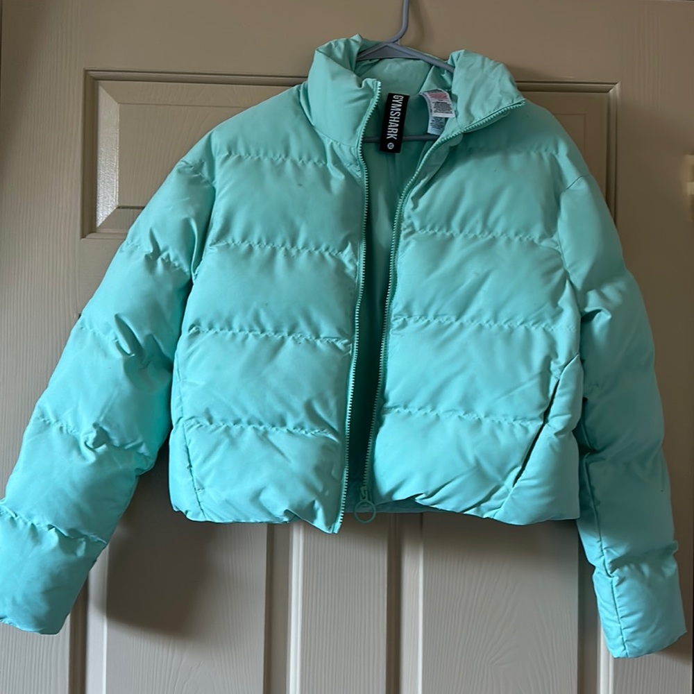 gymshark green cropped puffer jacket